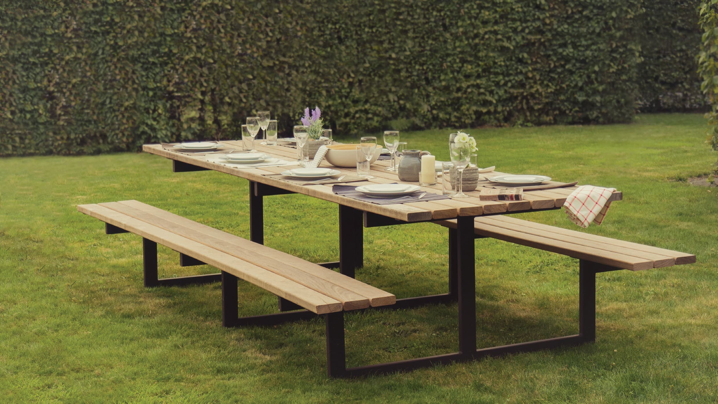 EMFLOR garden furniture detail